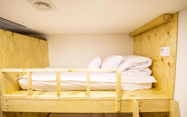 Step Inn Myeongdong 2 - Hostel