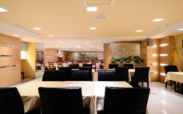 Majesty Hotel