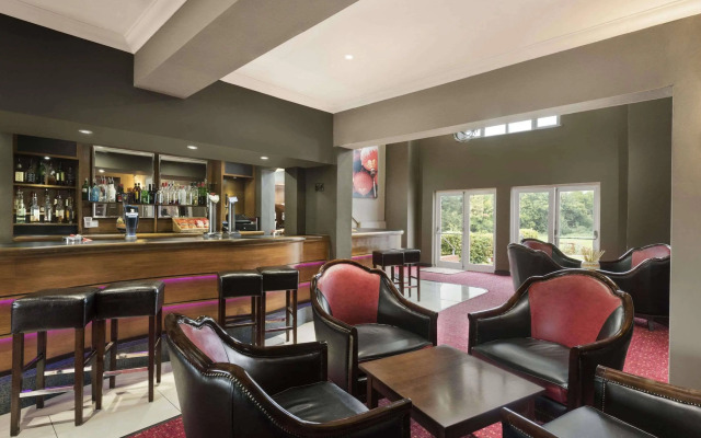 Ramada by Wyndham Warwick Kenilworth