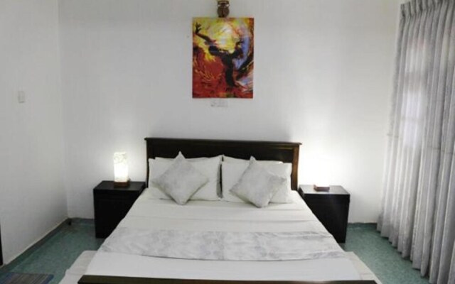 Yoho Travellers Residence