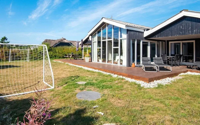 12 Person Holiday Home in Ringkobing
