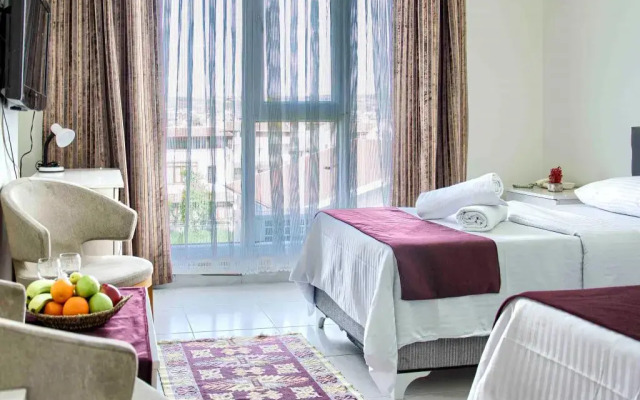 Yeniciftlik Otel