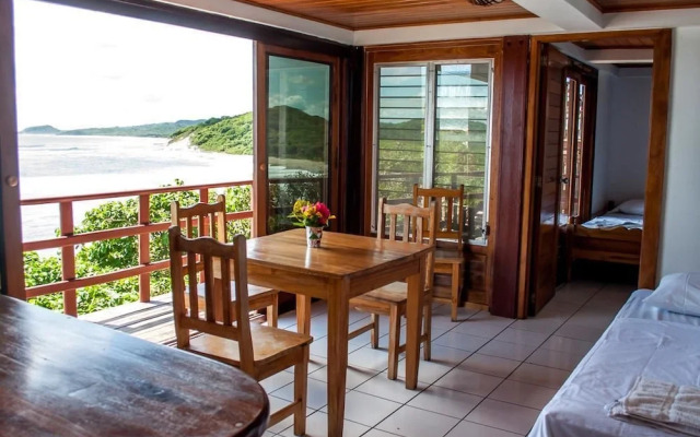 Magnific Rock - Surf Resort & Yoga Retreat Nicaragua - Hostel