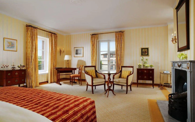 Hotel Schloss Reinhartshausen