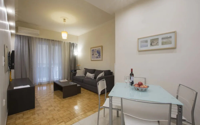 Koukaki Deluxe Apt at Syggrou-Fix