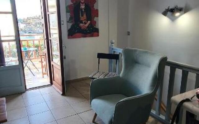 Syros Dreamy Maisonette 2 minutes from sandy beach
