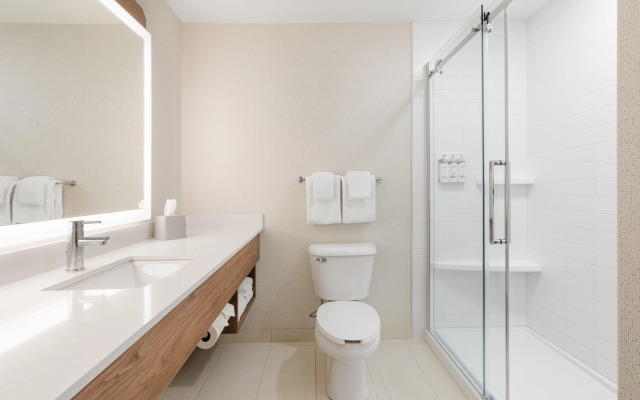 Holiday Inn Express Grande Prairie