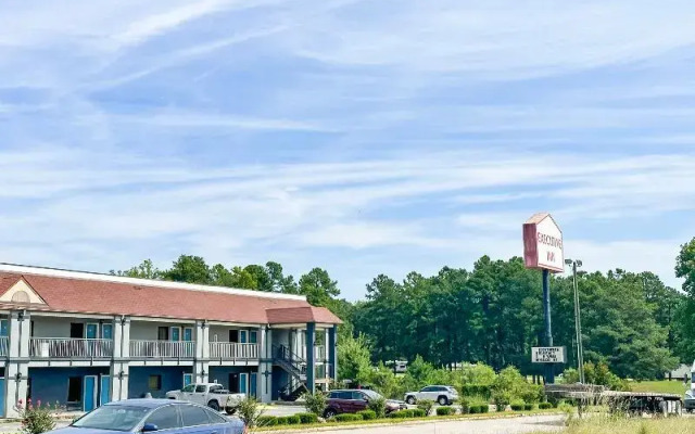 Executive Inn Ridgeway I-77
