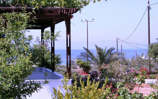 Captivating 1-bed Apartment in Lefkos