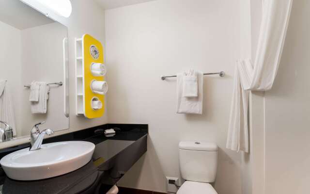 Motel 6 Wilkes Barre, PA - Arena