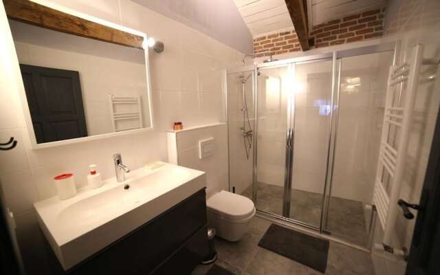 Attalos Suites Hotel