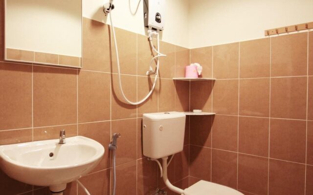 Oyo 90155 Bmw 1 Hotel