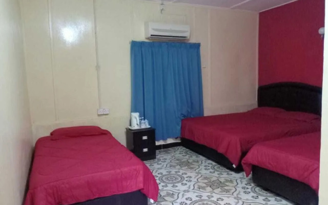 OYO 90675 Holiday View Inn