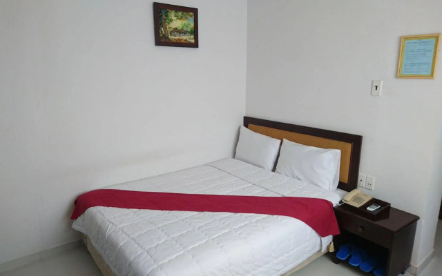 Modern SaiGon Hotel 2