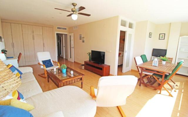 1a línea Playa San Juan. Vistas. Piscina. BBQ. Gym