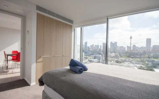Modern 2 Bedroom Potts Point Apartment