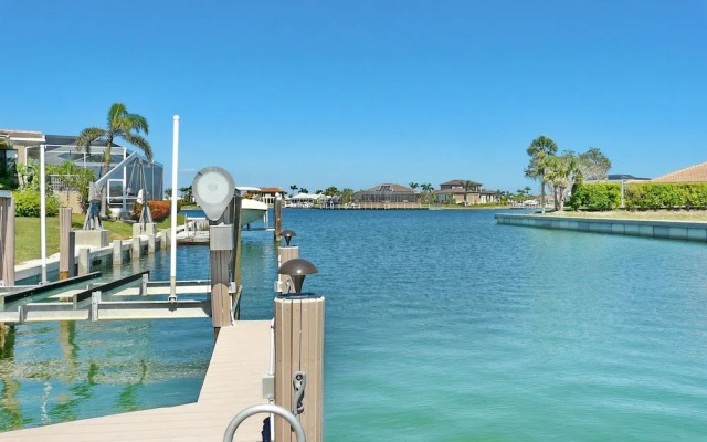 Pet-friendly Home With Southern Exposure and Pool