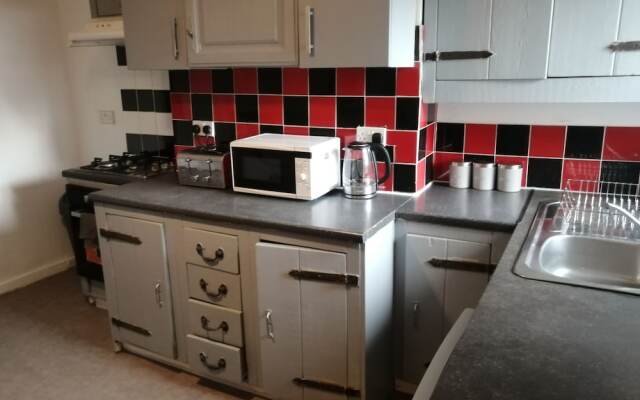 Fun 4-bed Apartment in Birmingham Central