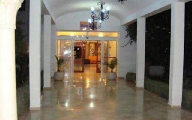 Kinza Hotel