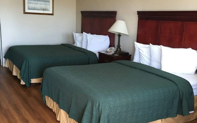 Quality Inn & Suites Fife Seattle