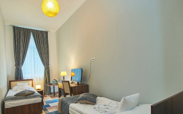Aqua Hotel