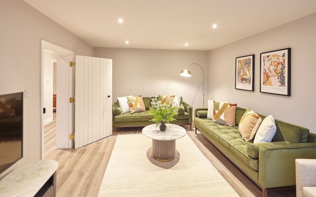 Host Stay Graham House