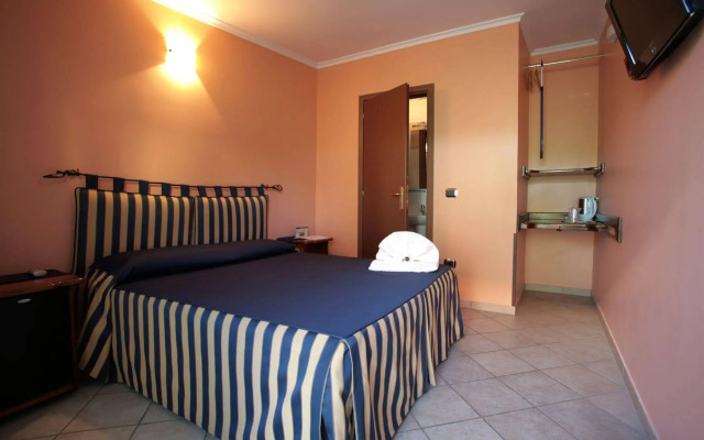 Airport Hotel