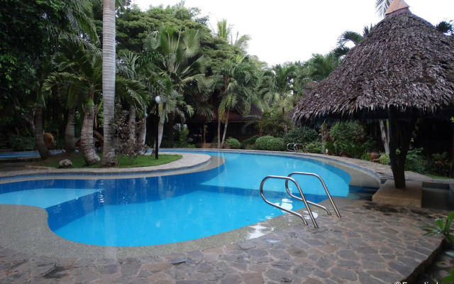 Alona Tropical Beach Resort