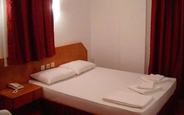 Kanarya Hotel