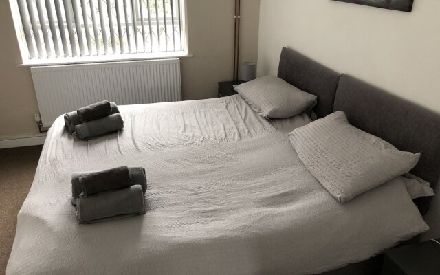 Lovely two Bedroom Apartment Flat in Shirley