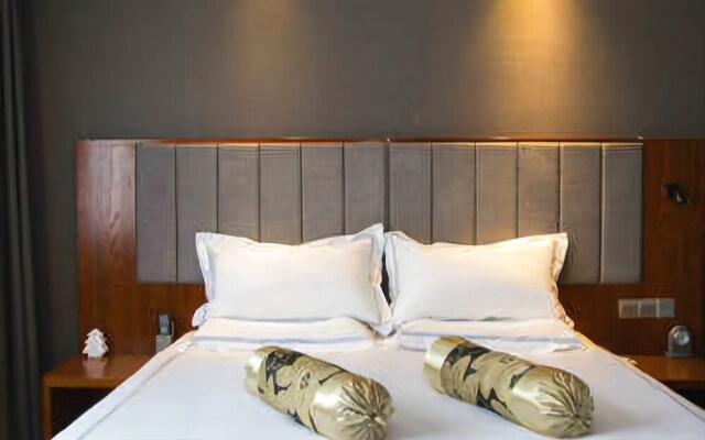 P & E Hotels