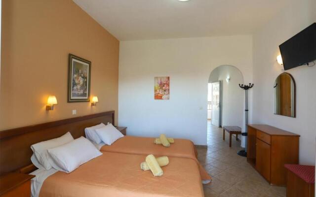 Aleka Apartment 4