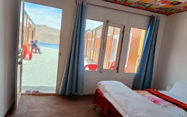 Blue Chill Cottage Pangong