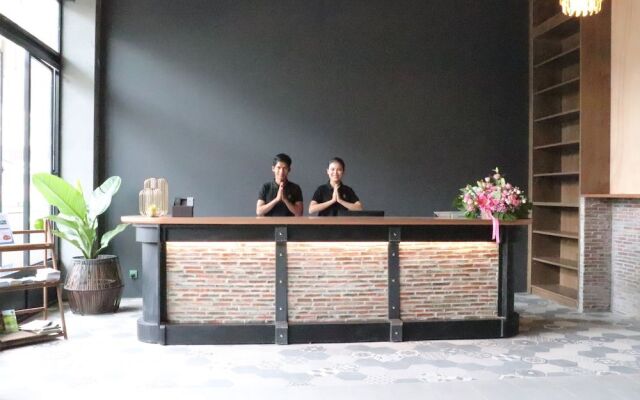 CHECK inn Phnom Penh BKK 1