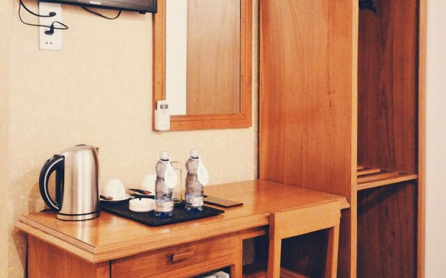 Six Stars Guest House