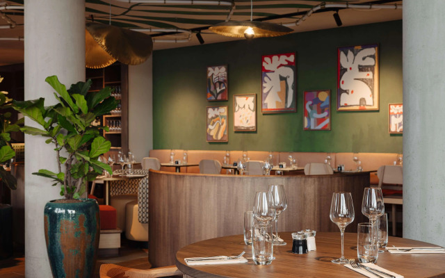 DoubleTree by Hilton Amsterdam Centraal Station