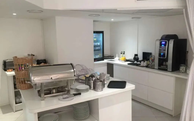 Hotel du Pin Nice Port