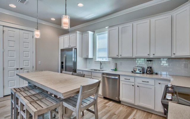 Shearwater Chateau - Golf Cart - Pool