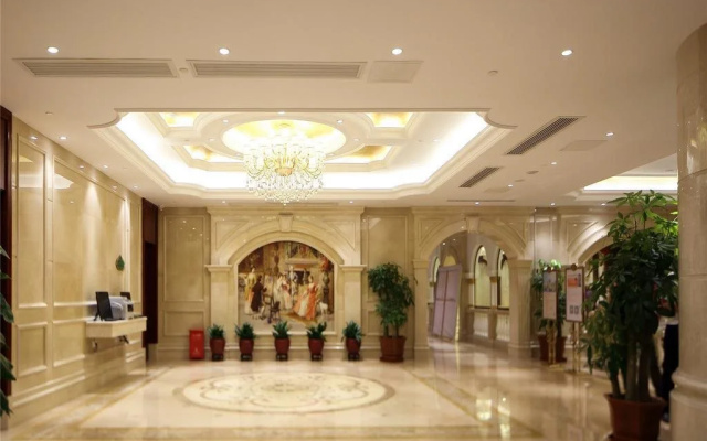 ViennaInternational Hotel Luogang Wanda Plaza
