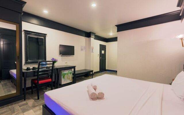 SOHO Rooms Patong