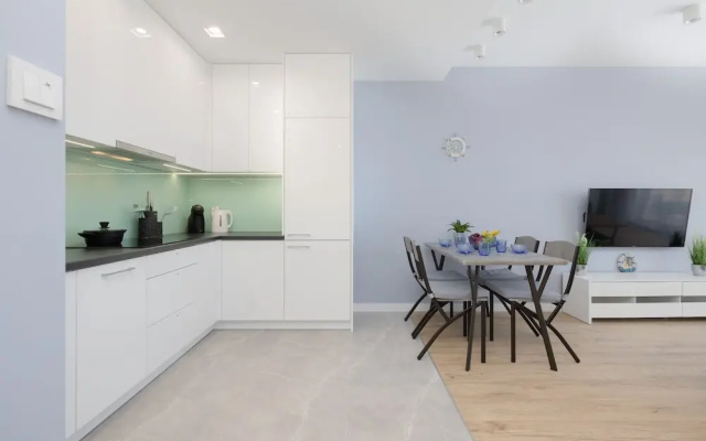 Riverfront Apartment by Renters