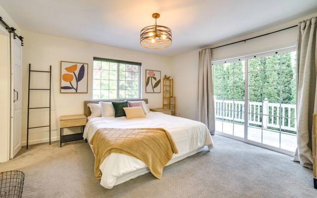 Issaquah Retreat Near Lake Sammamish State Park!
