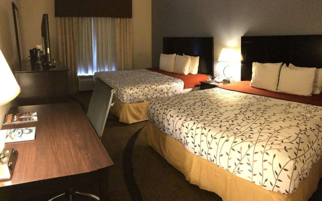 Greenfield Inn & Suites Owensboro, KY Airport