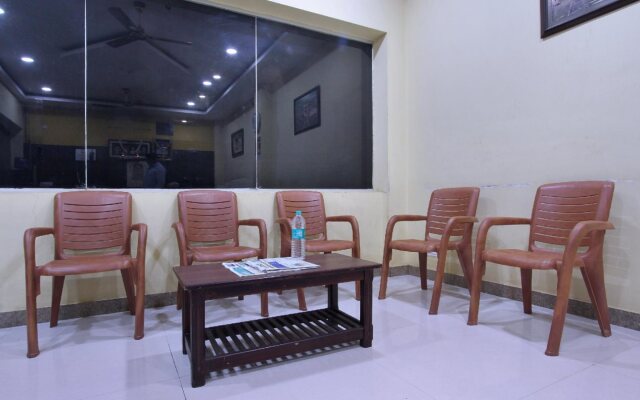 Rathneshwari Residency By OYO Rooms