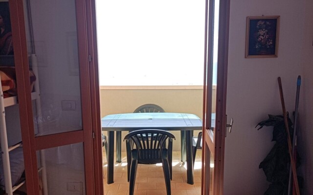 Seafront Apartment for Rent 6 Sleeps Skyscraper
