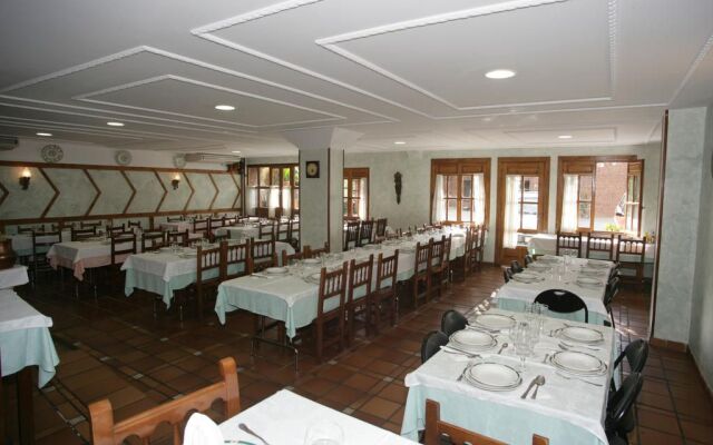 Hosteria Peña Sagra