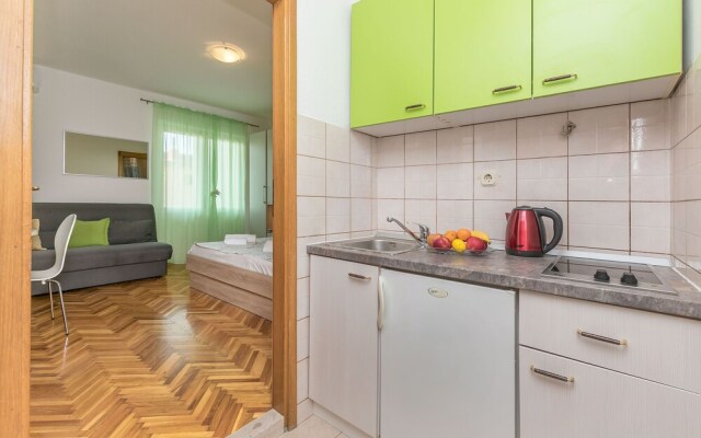 Apartments and Room Nevenka