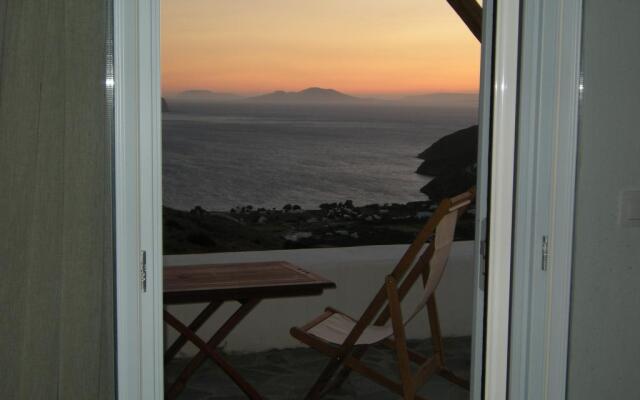 Kaminaki Amorgos Studios & Apartments