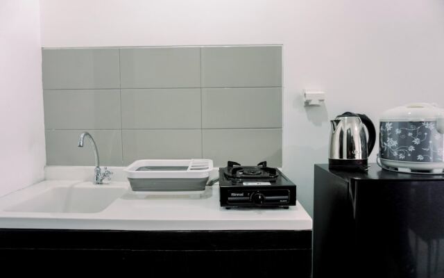 Comfort And Homey 2Br Belmont Residence Puri Apartment