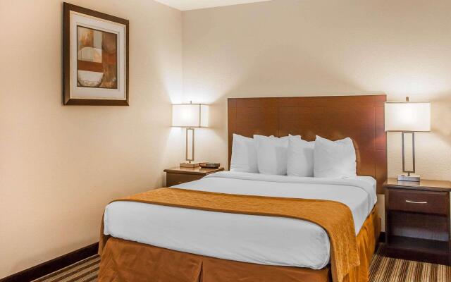 Quality Inn & Suites Vancouver - Hazel Dell